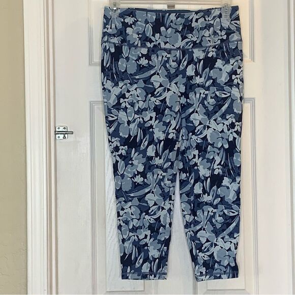Weekends by Chicos Blue Floral Women's Leggings Size 1 Small - Picture 2 of 12